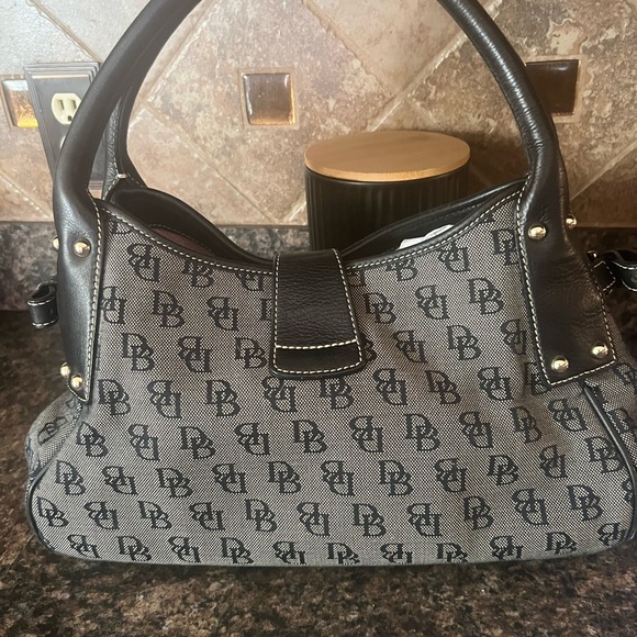 Dooney & Bourke tote - Picture 2 of 6